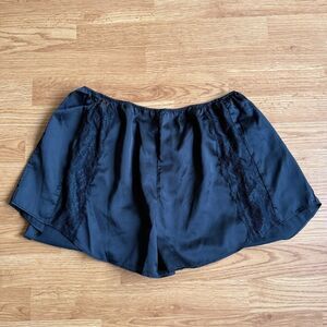 Abercrombie & Fitch Black Lace Satin Sleep Shorts Size Large